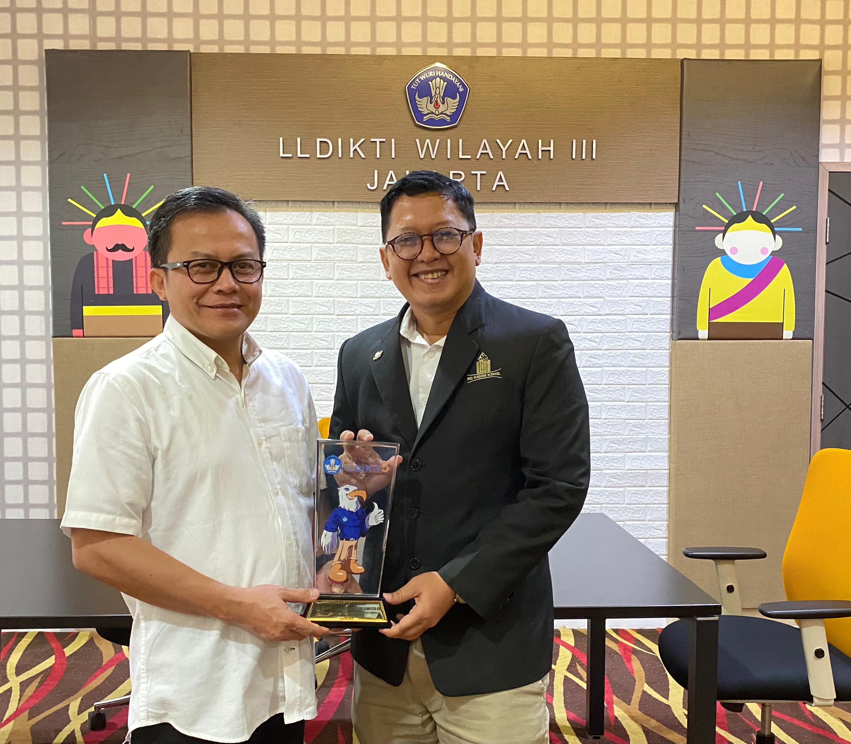 ESQ Business School Dinobatkan Sebagai Publikasi Terbaik Gold Winner Tahun 2023 dari LLDikti III 2